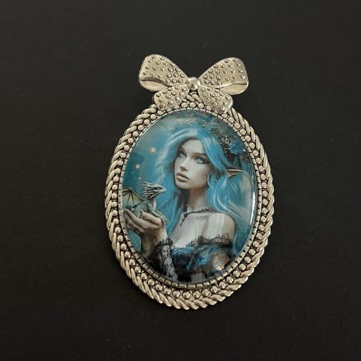 Inlaid brooches